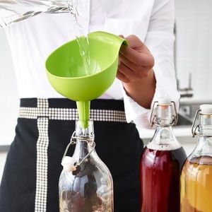 Liquid Funnels (Two set) Green
